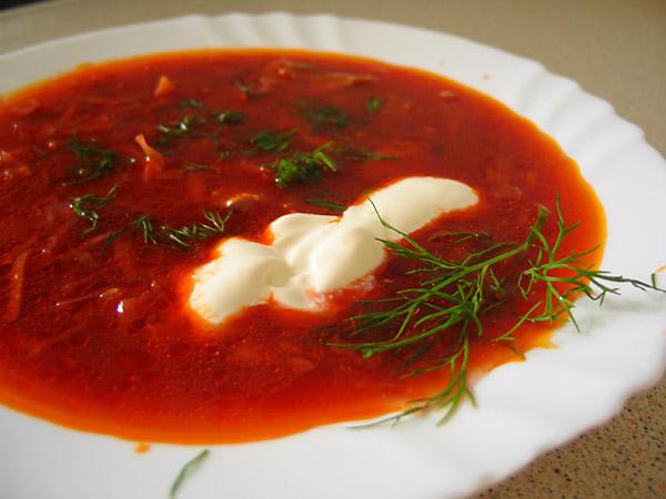 Narodowe słowiańskie danie - barszcz czerwony. Przepis na gotowanie